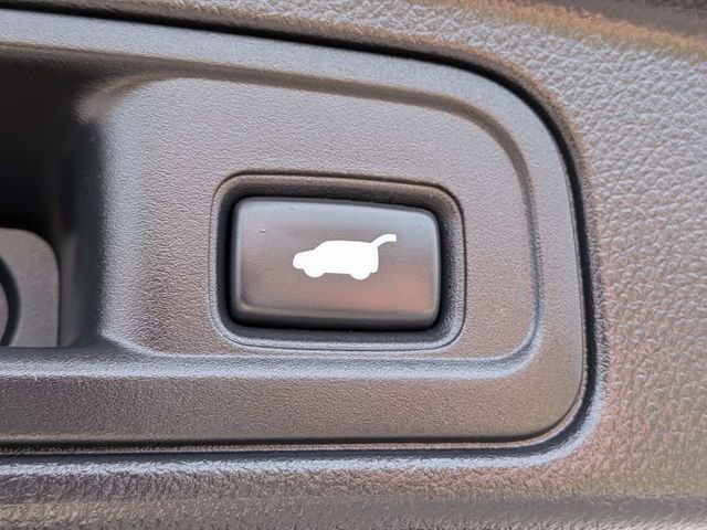 Used 2019 Modern Steel Metallic Honda Touring image 13