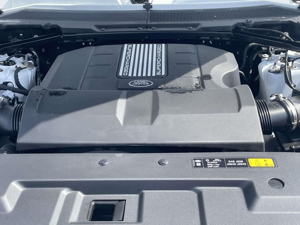 New 2026 Fuji White Land Rover V8 image 13