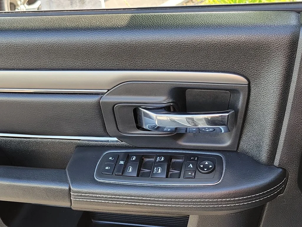 Used 2015 Silver Ram Sport image 15