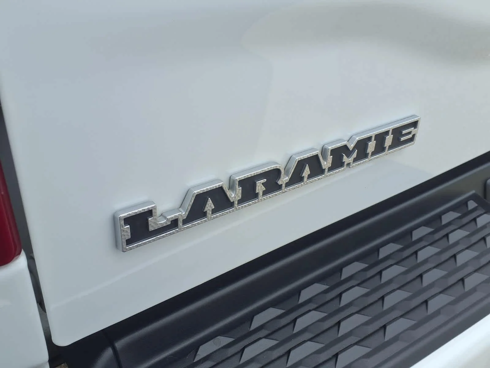 Used 2024 Pearl White Ram Laramie image 30