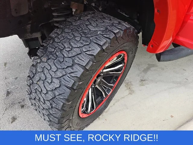 Used 2022 Red Ford XLT image 30