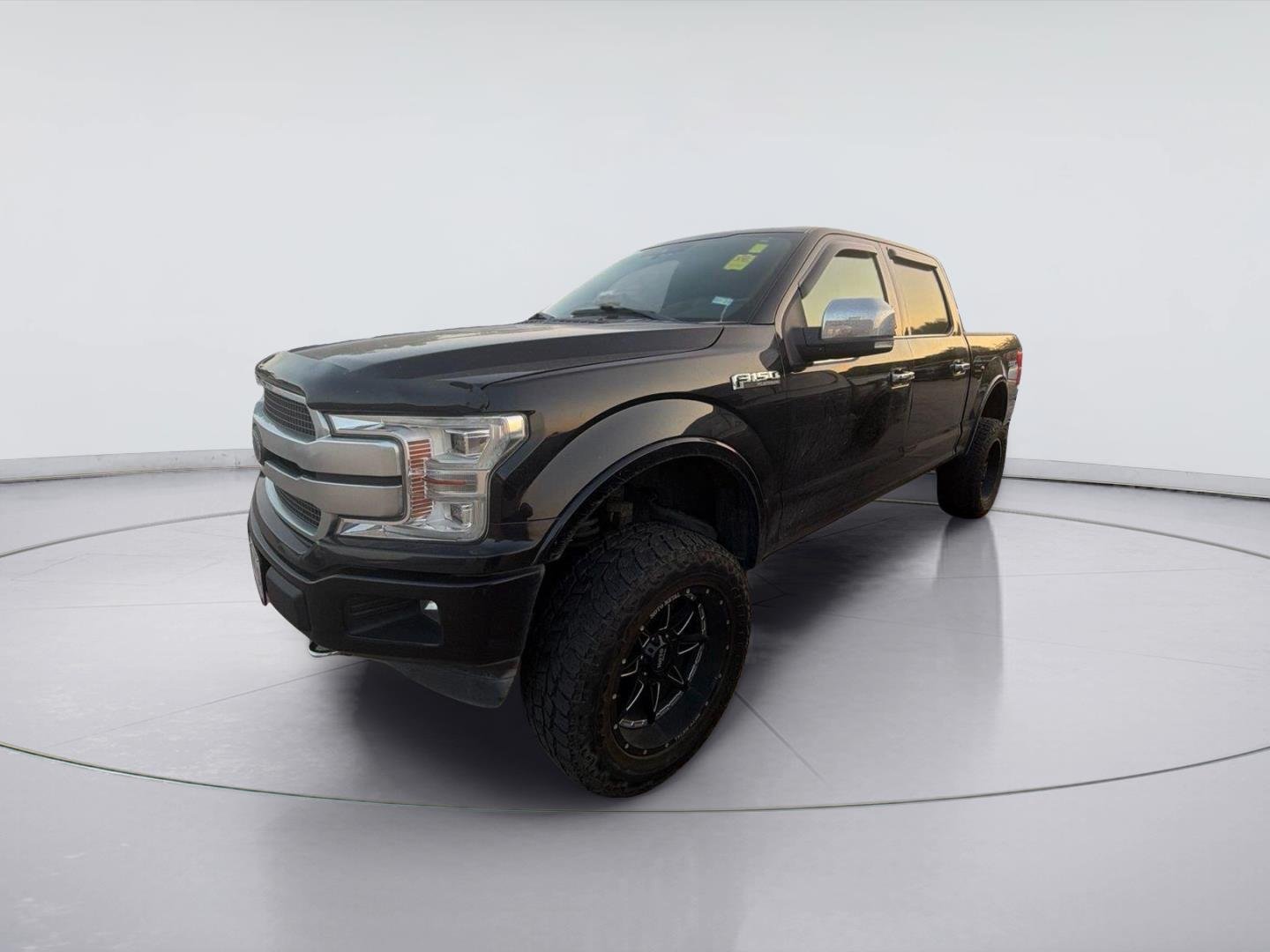 Used 2019 Agate Black Ford Platinum image 4