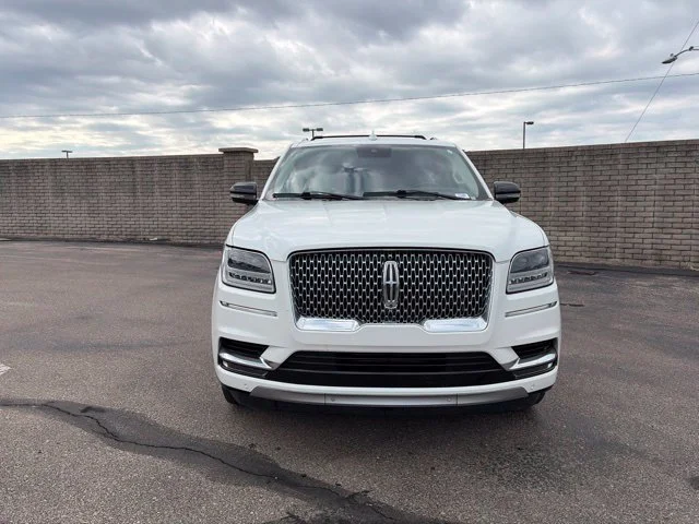 Used 2021 Pristine White Lincoln Reserve image 2