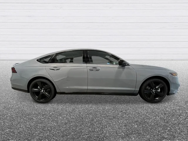 New 2026 Urban Gray Pearl Honda Sport-L image 9