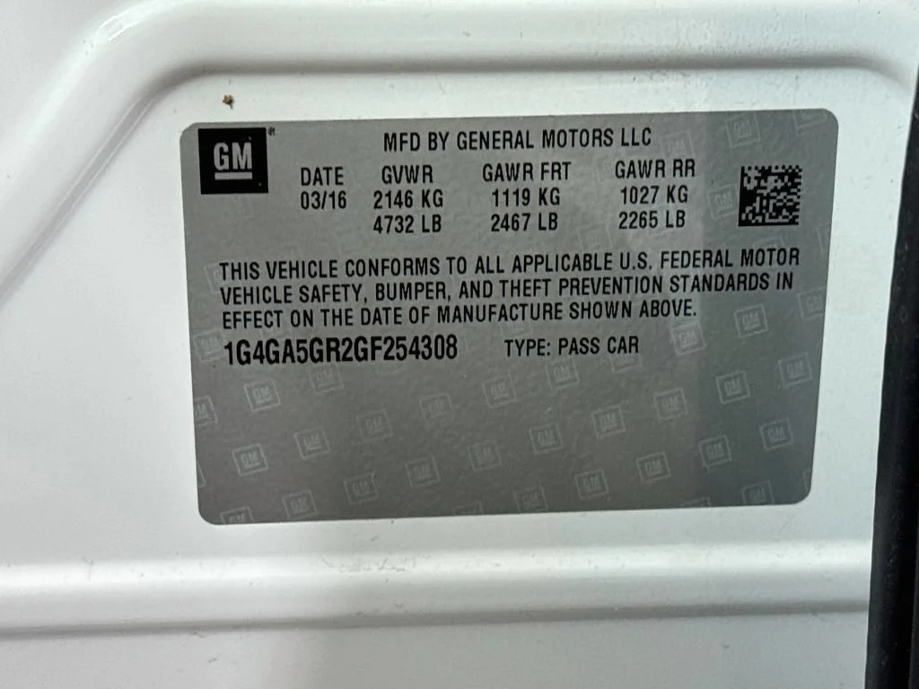 Used 2016 White Buick Base image 39