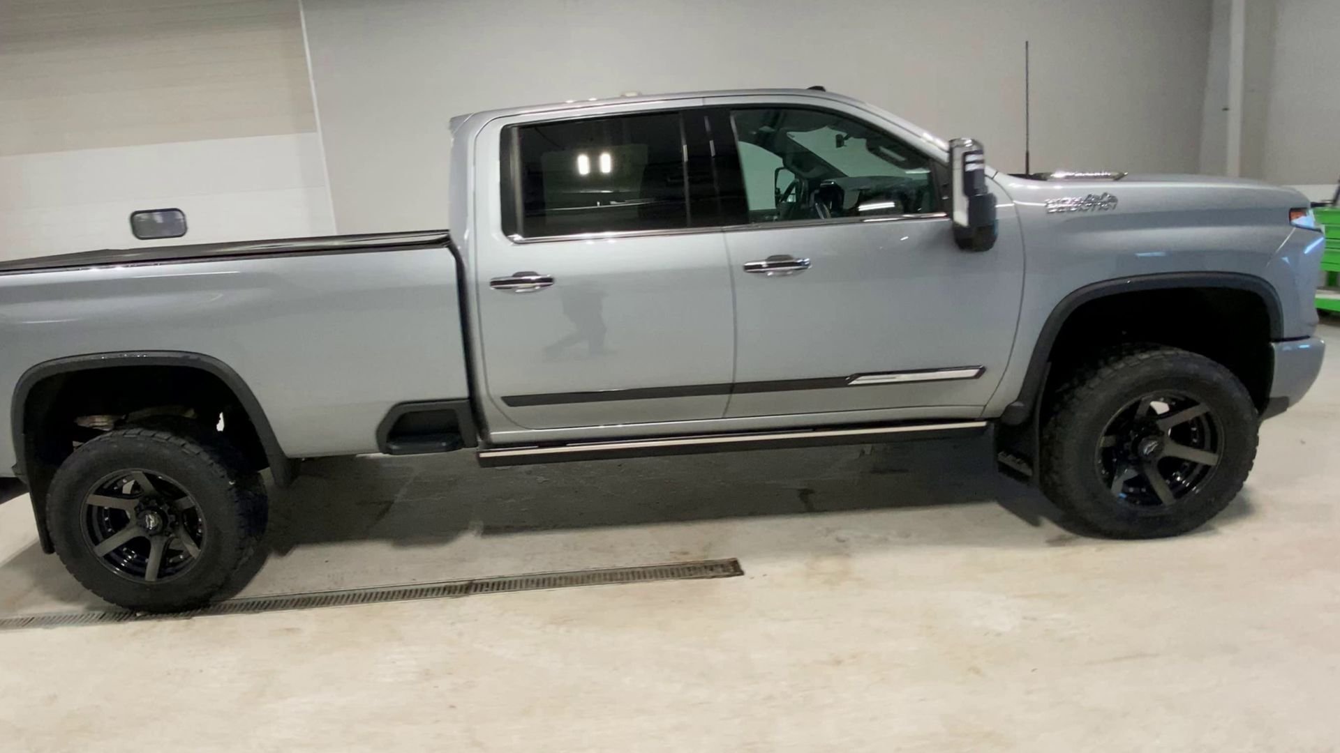 2024 Chevrolet Silverado 2500HD High Country - Photo 38