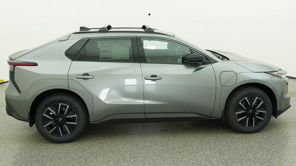New 2026 Heavy Metal Toyota XLE image 10