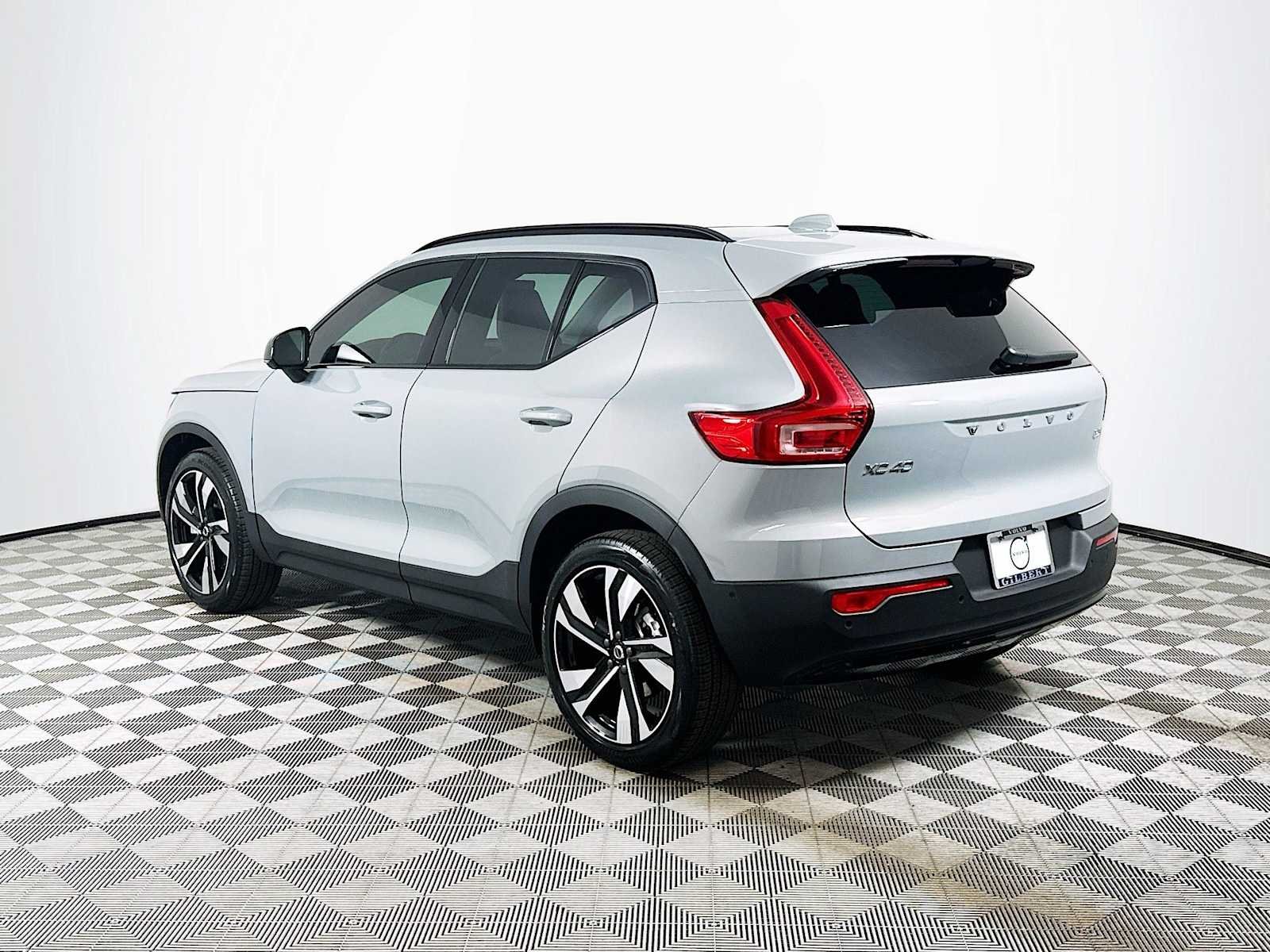 New 2026 Vapour Grey Volvo Ultra image 5