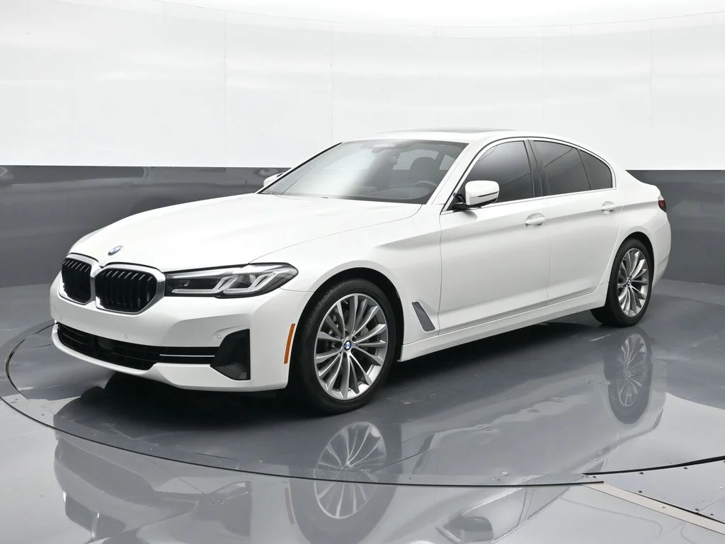 Used 2023 White BMW 530i image 1