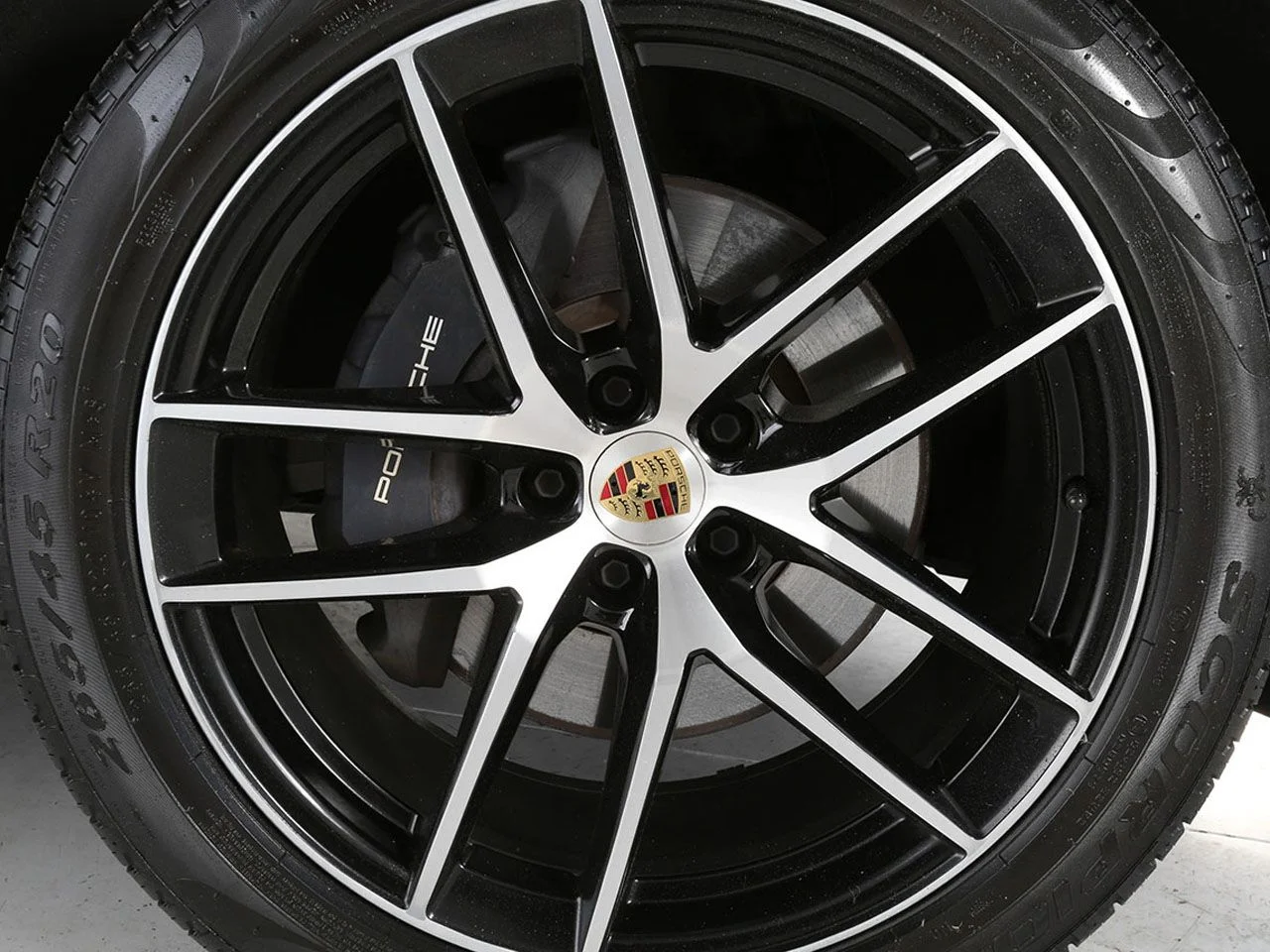 Used 2024 Gray Porsche Base image 6