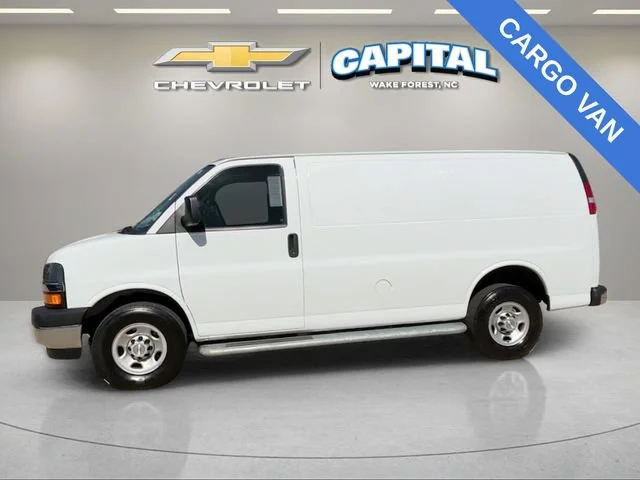 Used 2024 Summit White Chevrolet WT image 3