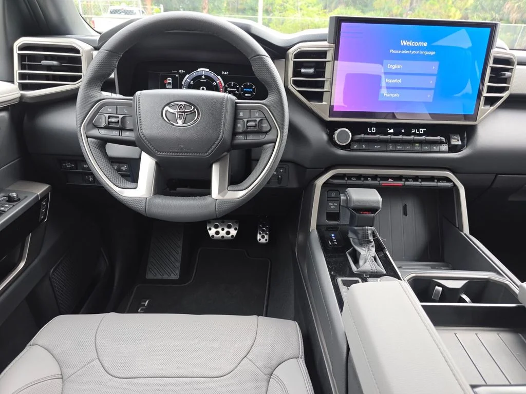 2026 Toyota Tundra Limited - Photo 7