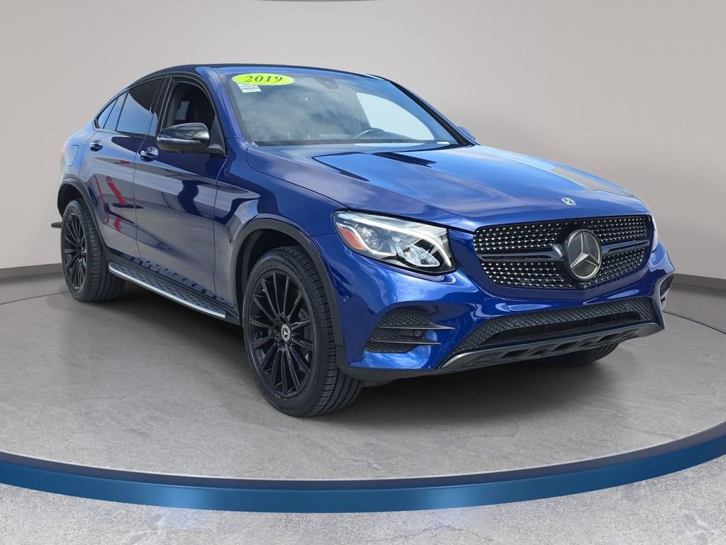 Used 2019 Red Mercedes-Benz GLC 300 Coupe image 4