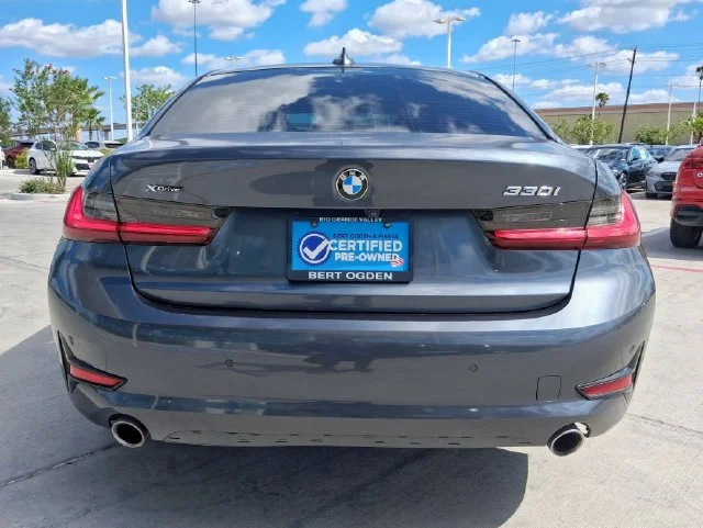 Used 2022 Gray BMW 330i xDrive image 6