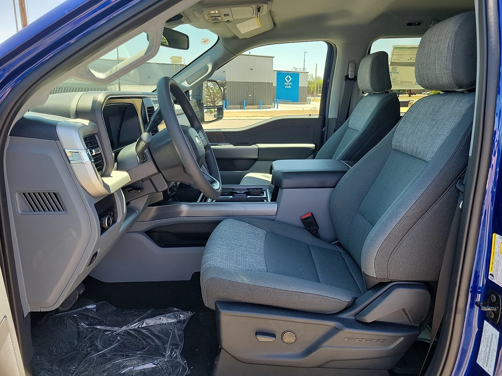 New 2026 Argon Blue Metallic Ford F-250&reg; XLT image 12