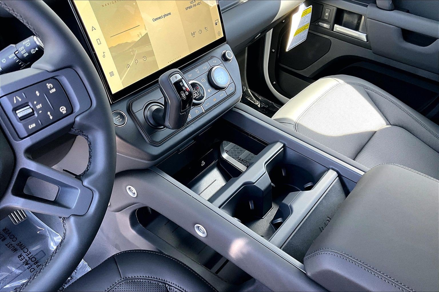 New 2026 Fuji White Land Rover X-Dynamic SE image 8