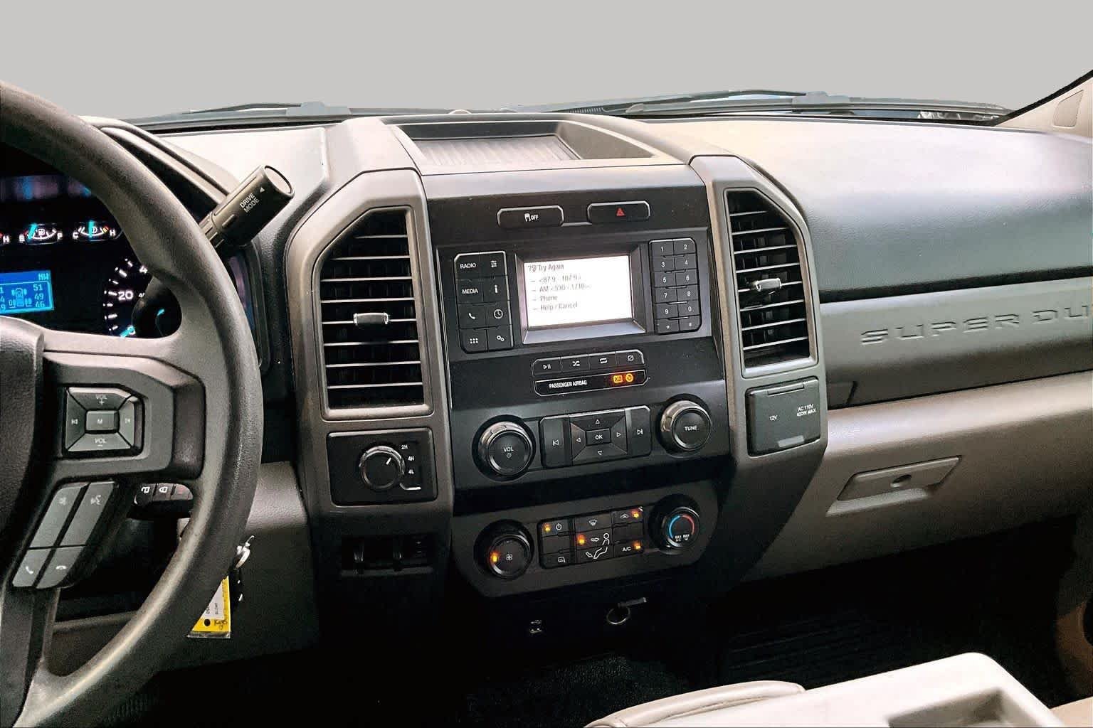 Used 2020 Oxford White Ford XL image 7