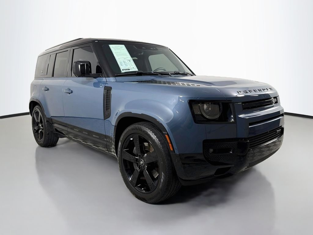 Certified Used 2023 Blue Land Rover X-Dynamic SE image 3