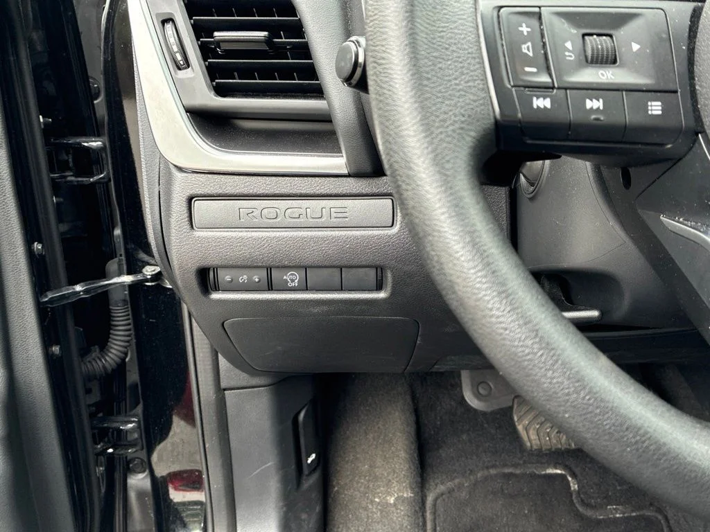 Used 2024 Black Nissan S image 33