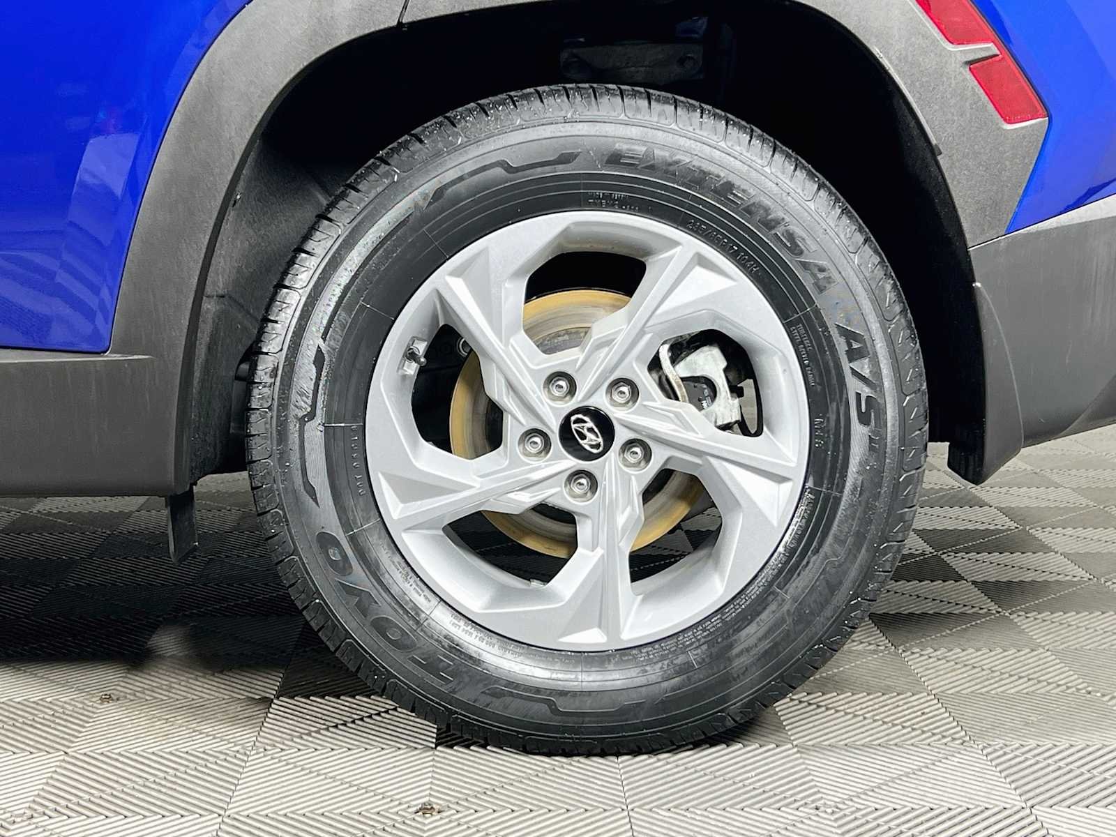 Used 2024 Intense Blue Hyundai SEL image 31