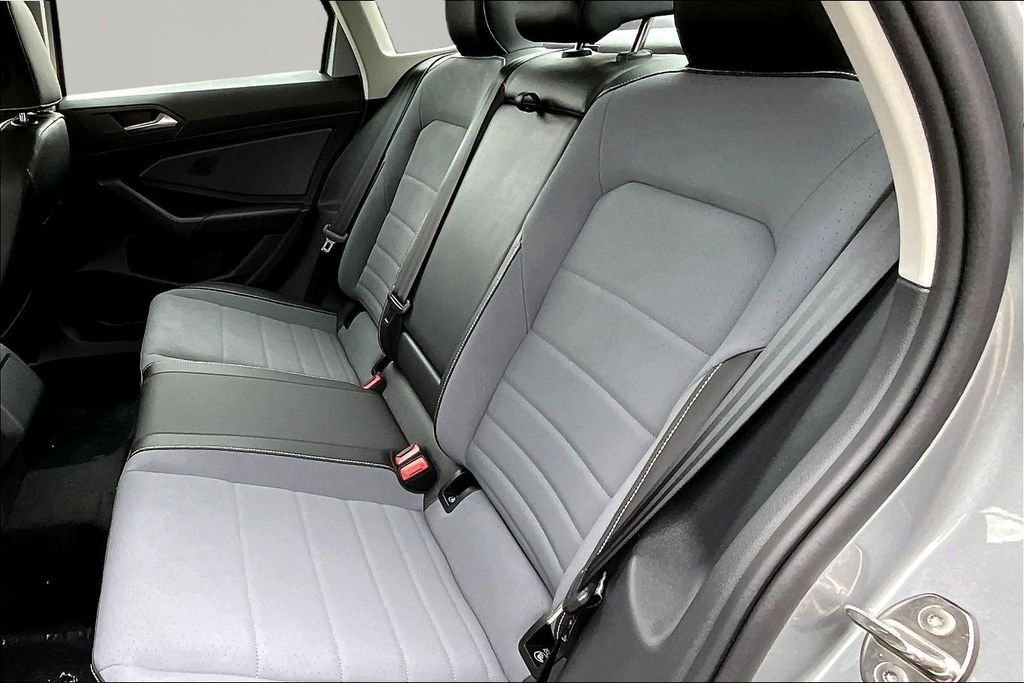 New 2026 Silver Volkswagen 1.5T SE image 22