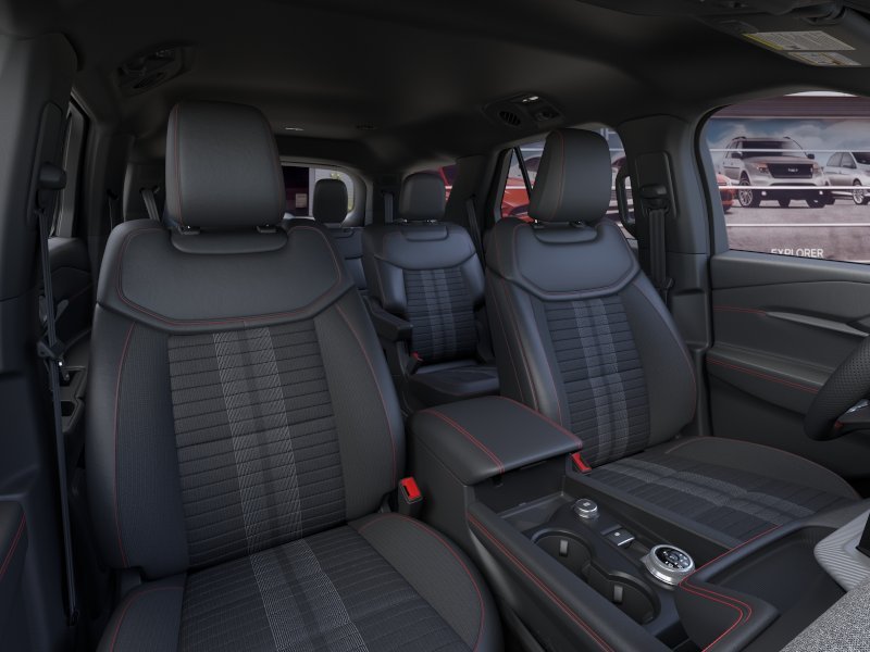 New 2026 Agate Black Metallic Ford ST-Line image 10