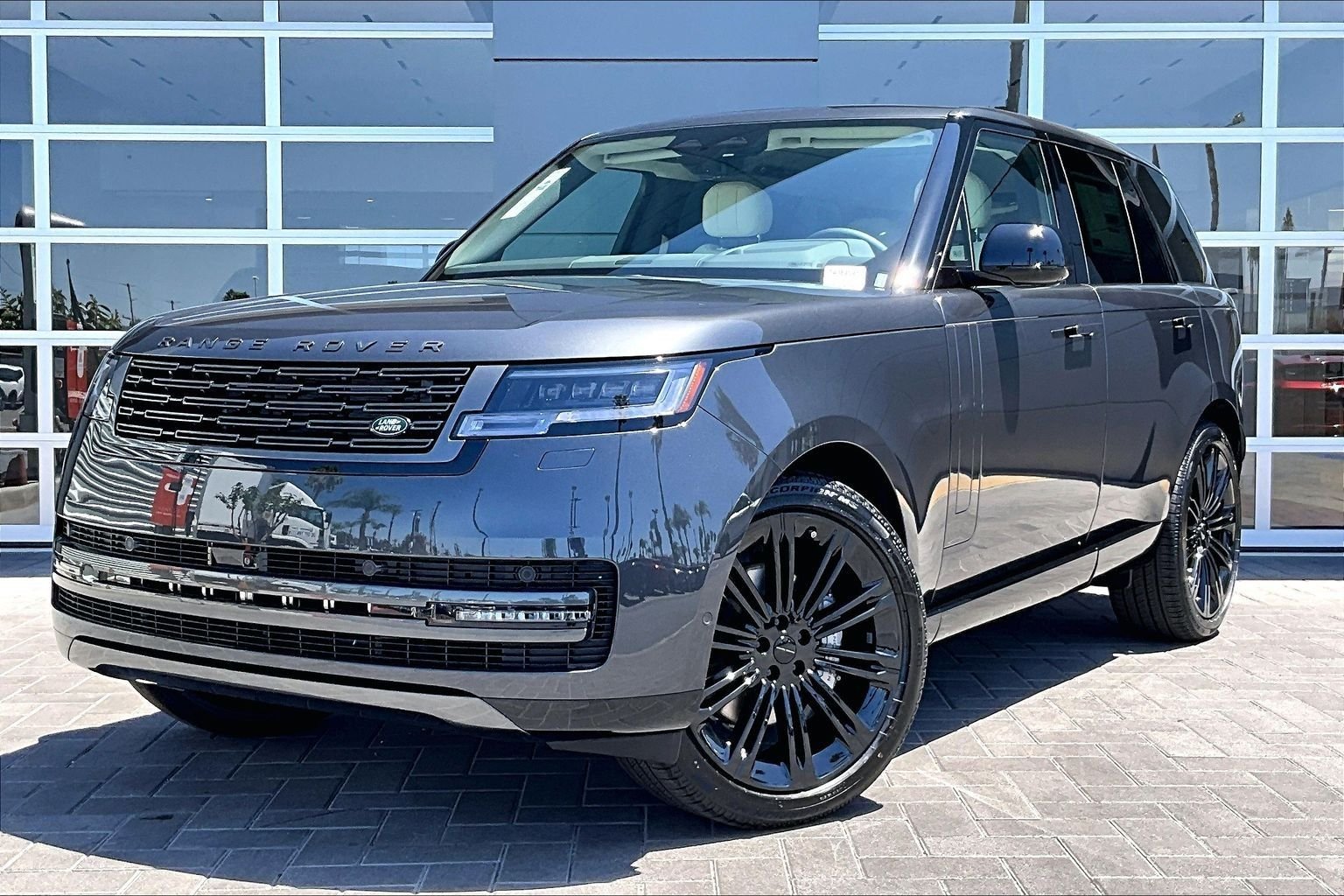 New 2026 Carpathian Grey Land Rover SE image 1