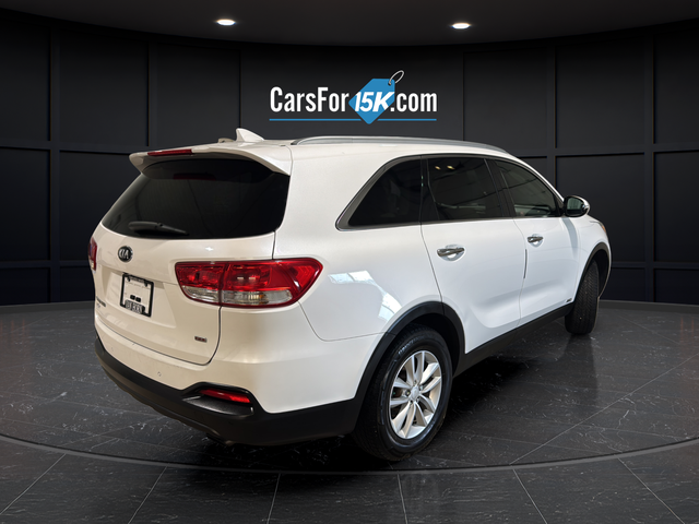 Used 2016 Snow White Pearl Kia LX image 7