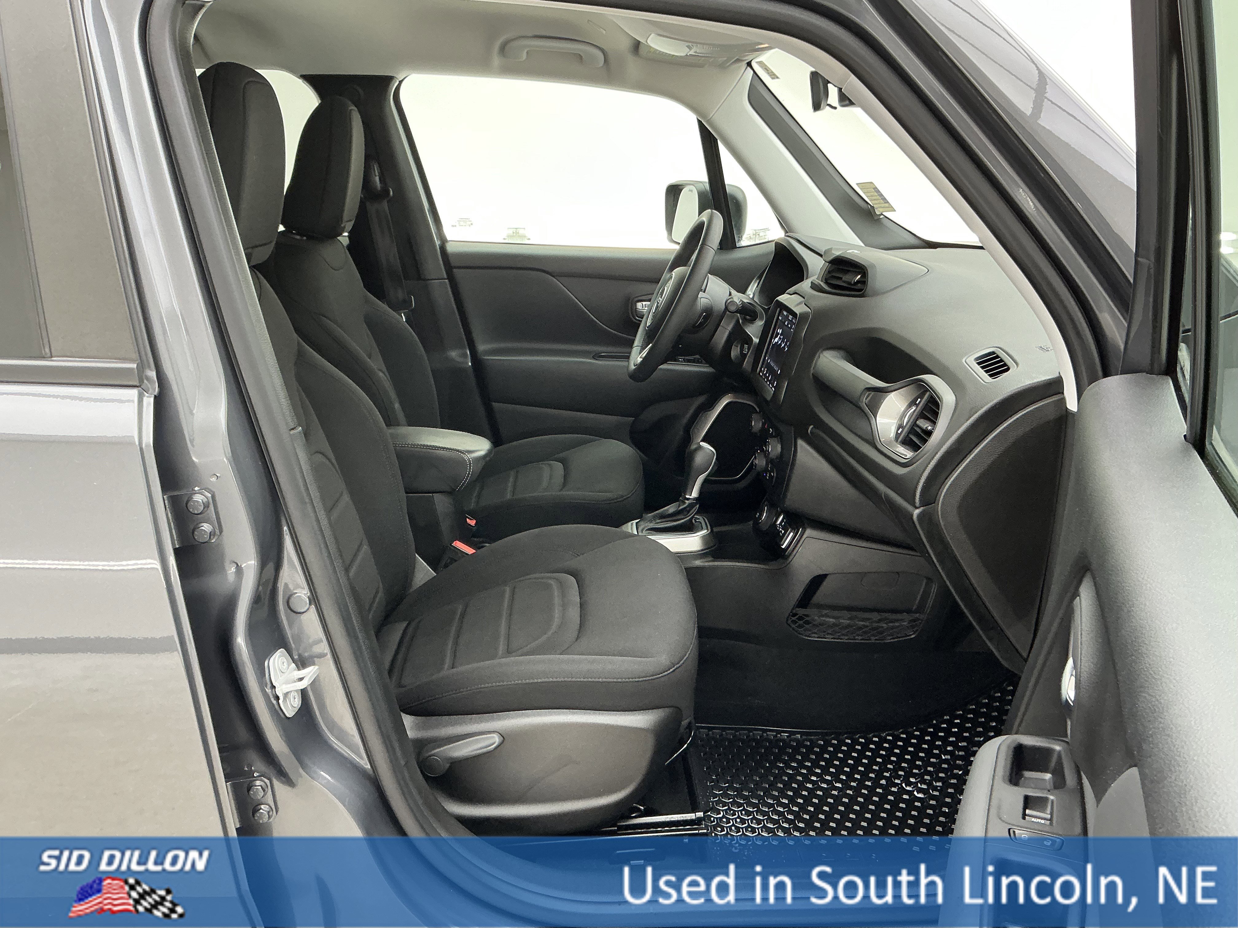 Used 2022 Graphite Gray Jeep Latitude image 25