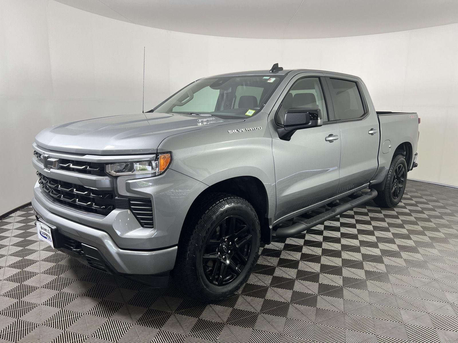 Used 2026 Sterling Gray Metallic Chevrolet RST image 7