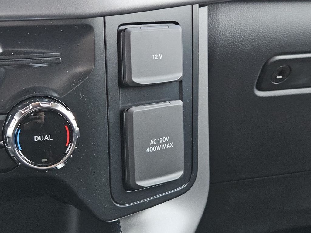 New 2026 Carbonized Gray Metallic Ford XLT image 32