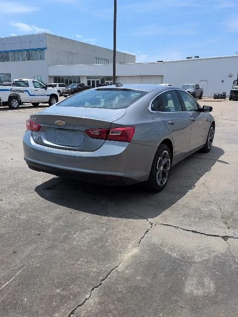 Used 2024 Gray Chevrolet LT image 6
