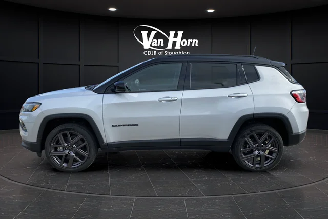 2025 Jeep Compass Limited - Photo 12