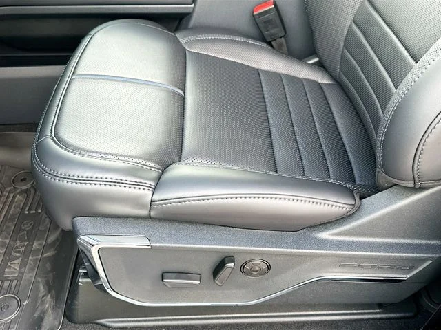 New 2026 Gray Metallic Ford Platinum image 14