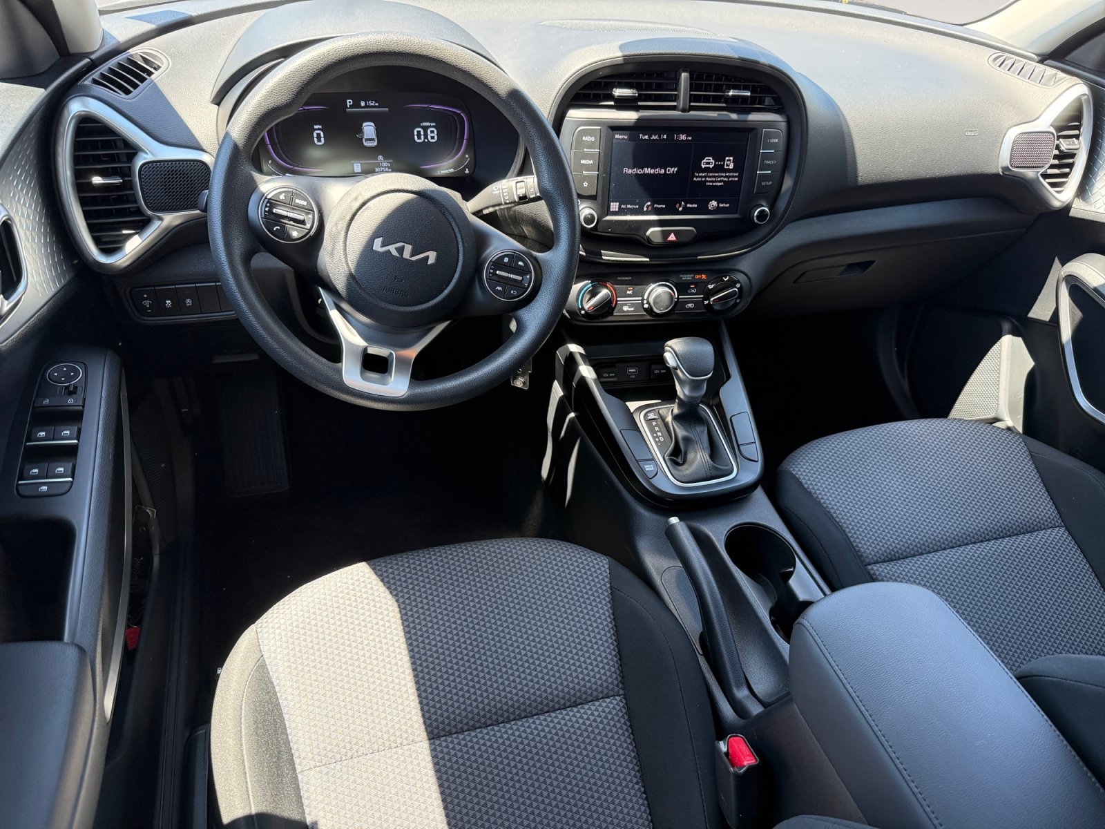 Used 2023 Snow White Pearl Kia LX image 15