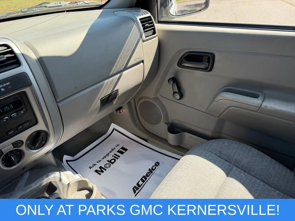 Used 2007 White Chevrolet LS image 8