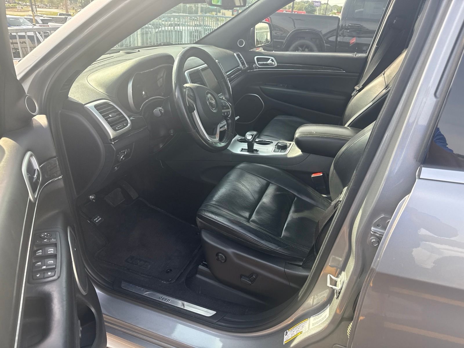Used 2015 Silver Jeep Overland image 10