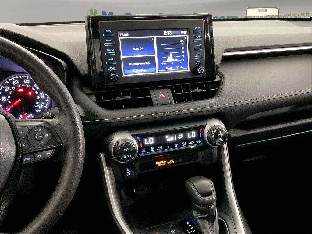 Used 2019 Black Toyota XLE image 9