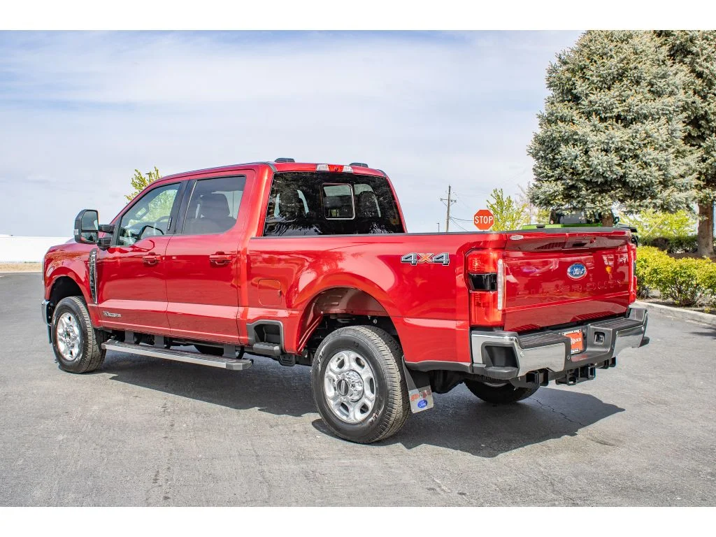 2026 Ford F-250 Super Duty XLT - Photo 6