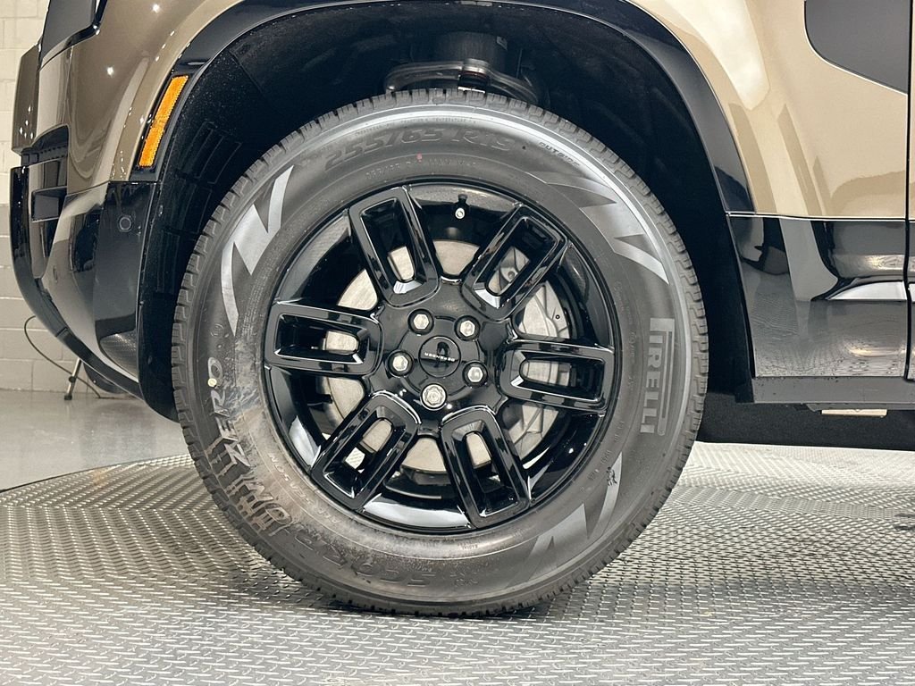 New 2026 Gondwana Stone LAND ROVER X-Dynamic SE image 5