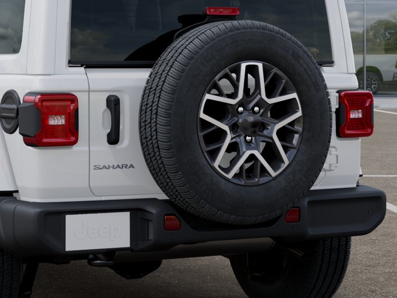 New 2026 Bright White Clear-Coat Exterior Paint Jeep Sahara image 22