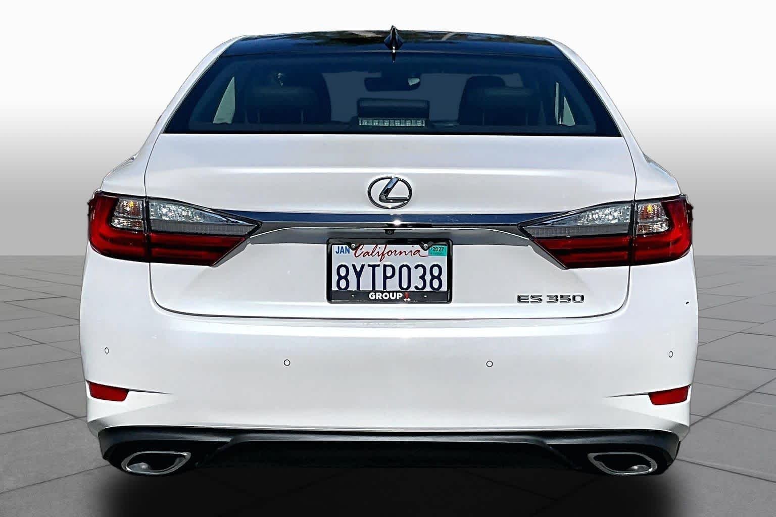 Pre-Owned 2018 Lexus ES 350