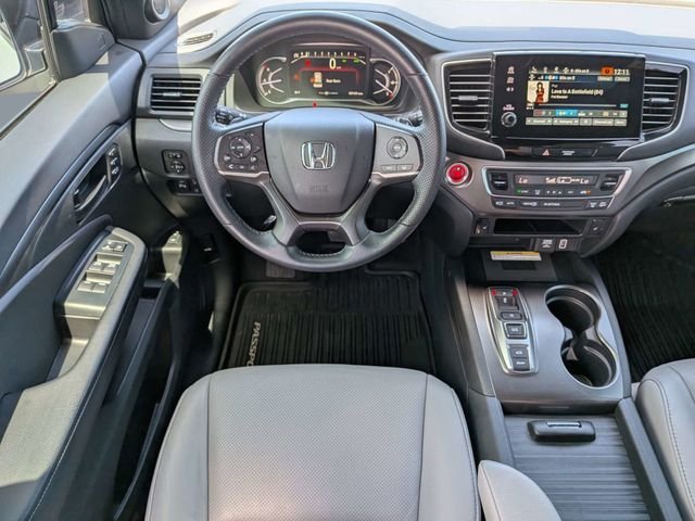 Used 2023 White Honda EX-L image 19