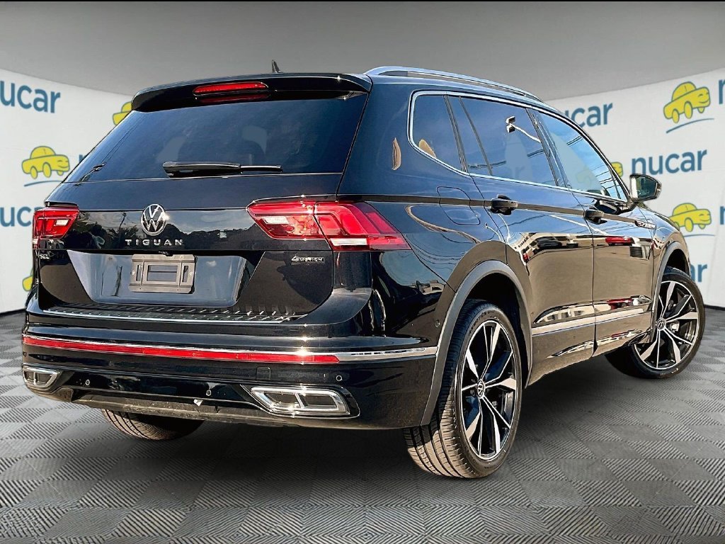 Used 2024 Black Volkswagen 2.0T SEL R-Line image 6