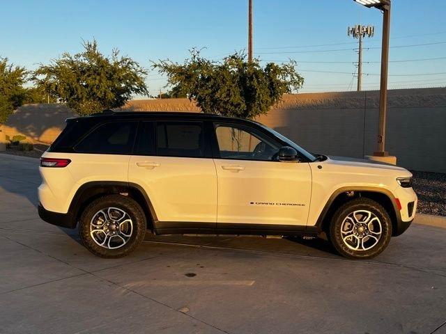 2023 Jeep Grand Cherokee Trailhawk 4xe photo 2