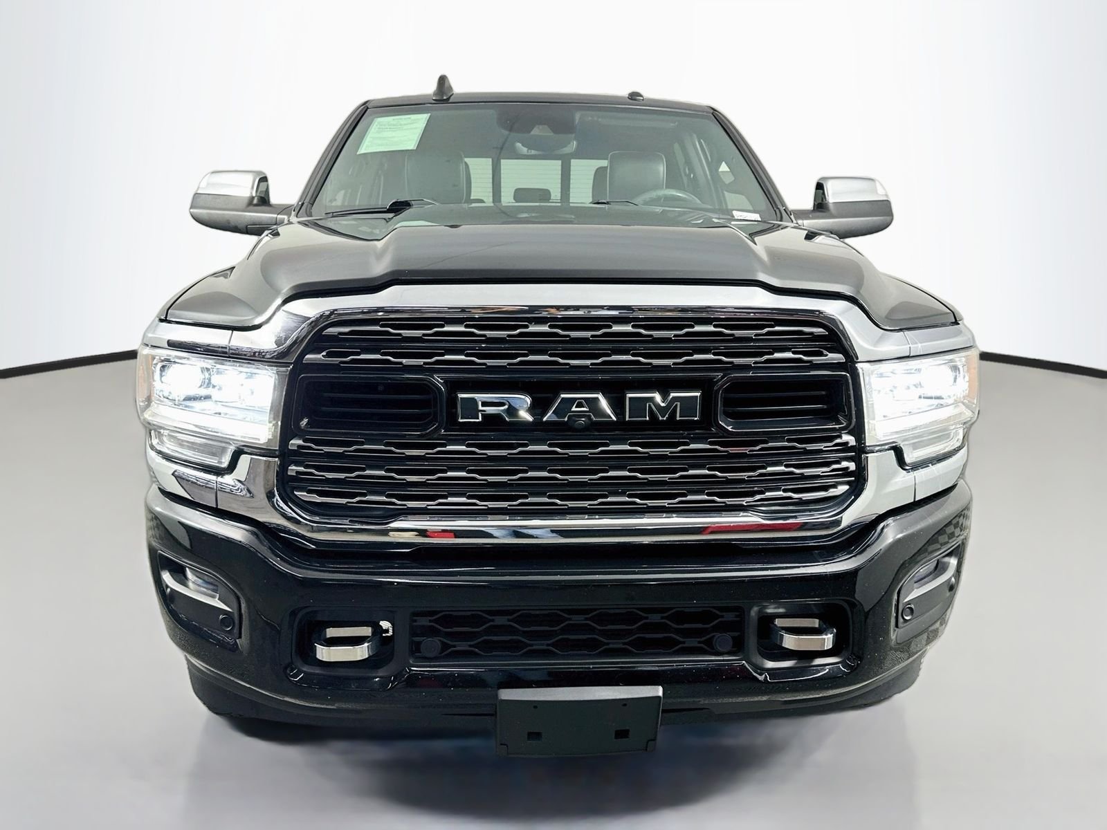 Used 2019 Diamond Black Crystal Pearlcoat Ram Limited image 1