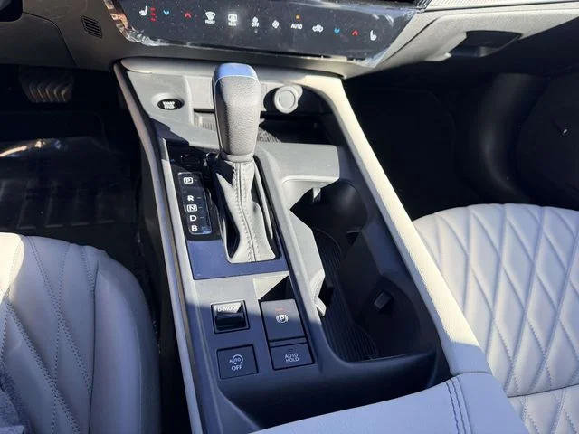 New 2026 Aspen White TriCoat Nissan SL image 23