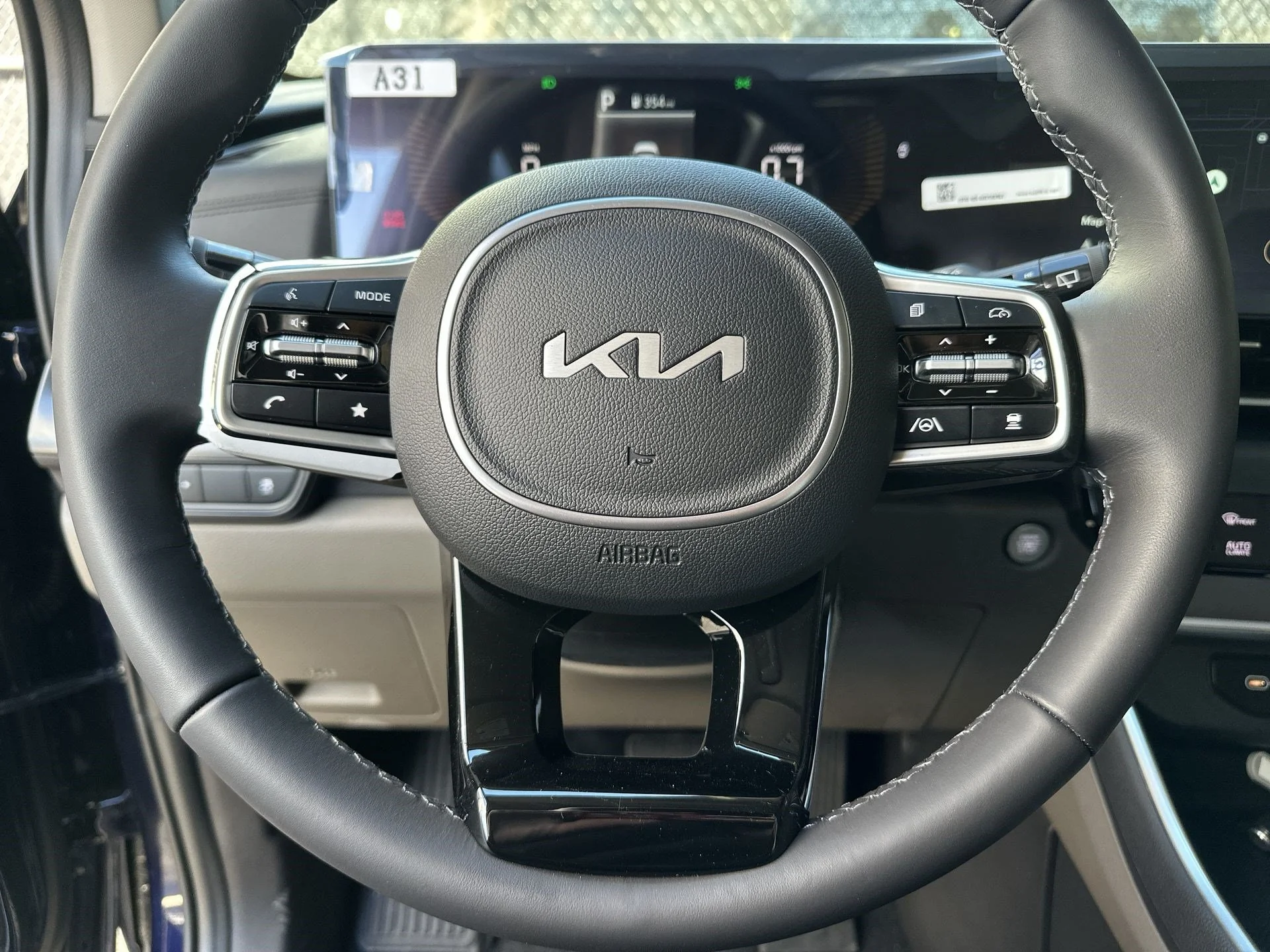New 2026 Snow White Pearl Kia LXS image 13