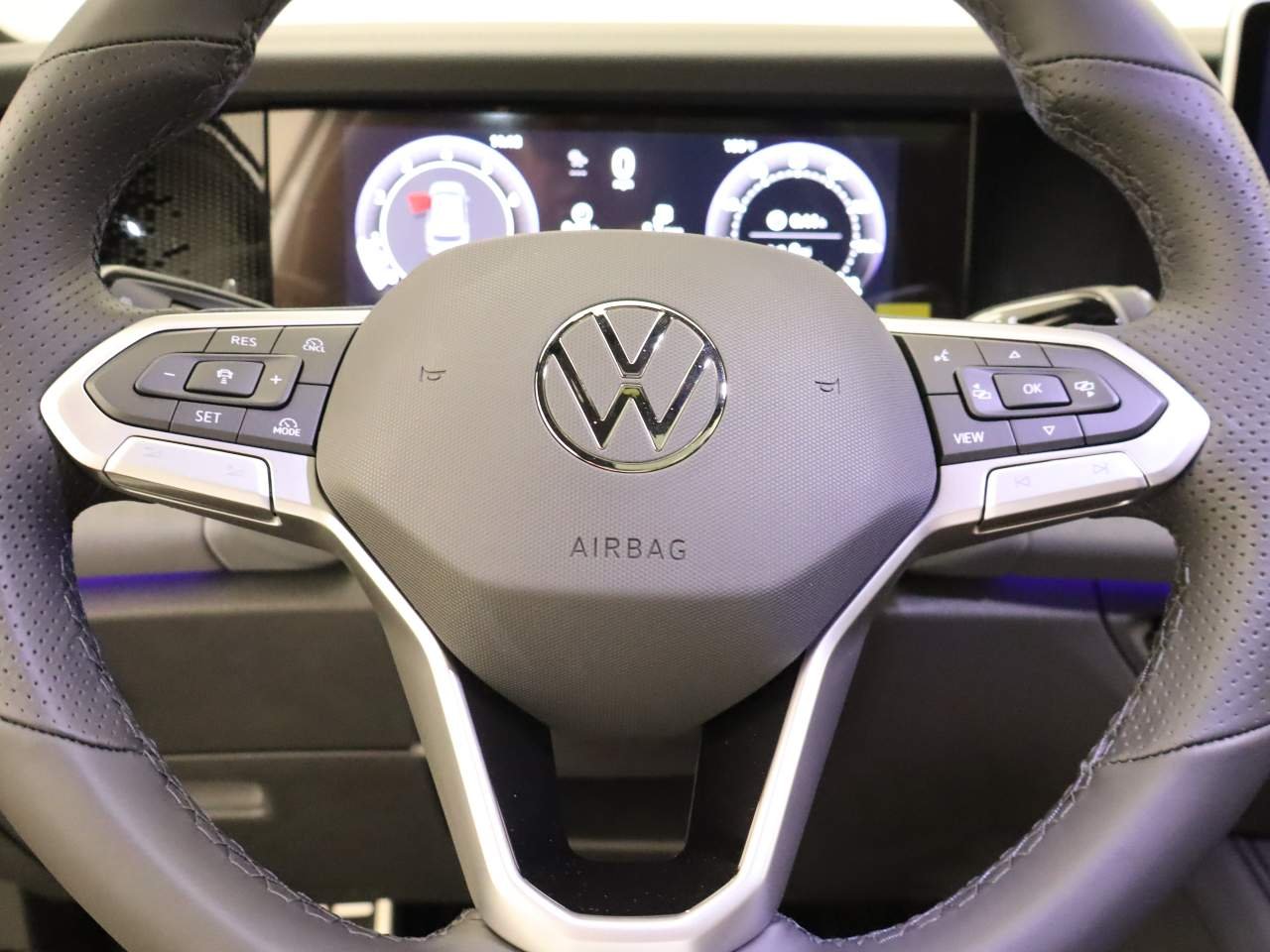 New 2026 Opal White w Volkswagen SE R-Line Black image 11