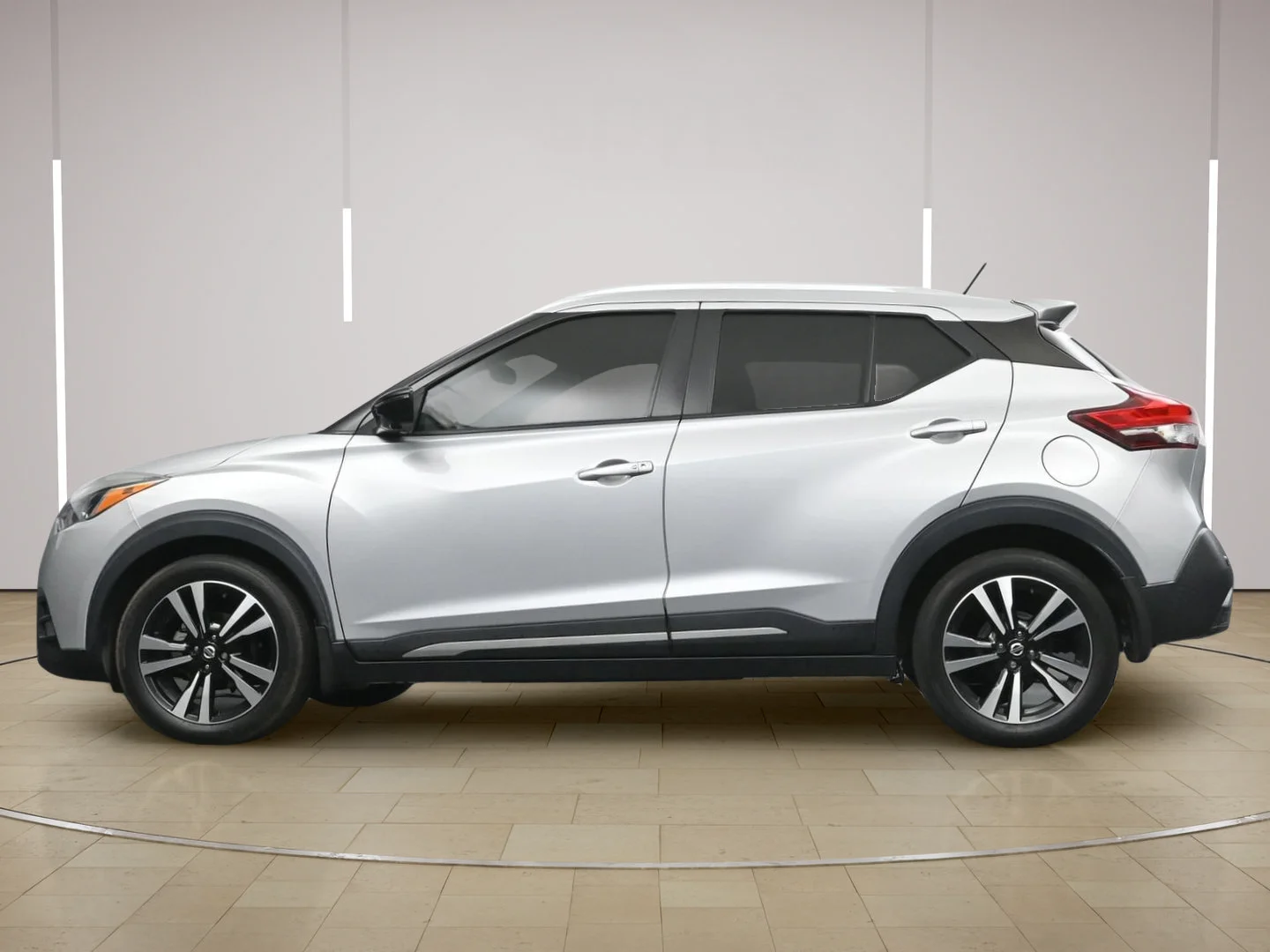 Certified Used 2020 Brilliant Silver Metallic Nissan SR image 28